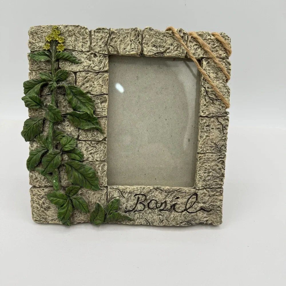 Vintage Basil 3D Picture Frame 4x6 Textured Resin Botanical CBK Ltd 1999‎